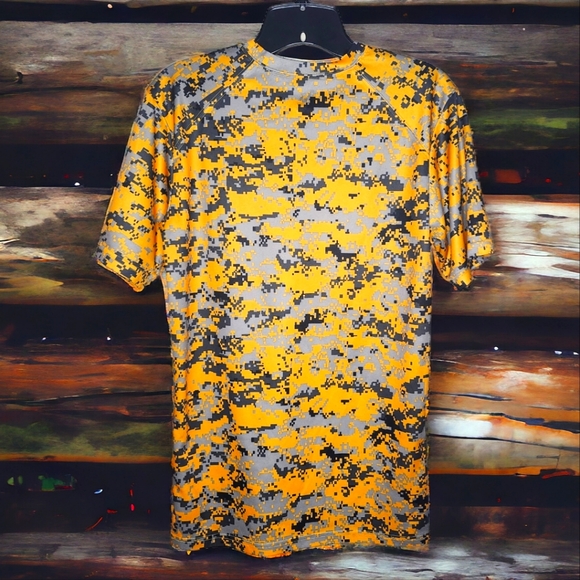 BADGER Set of 2 Neon Camo Sport Tops- Small - Picture 3 of 7